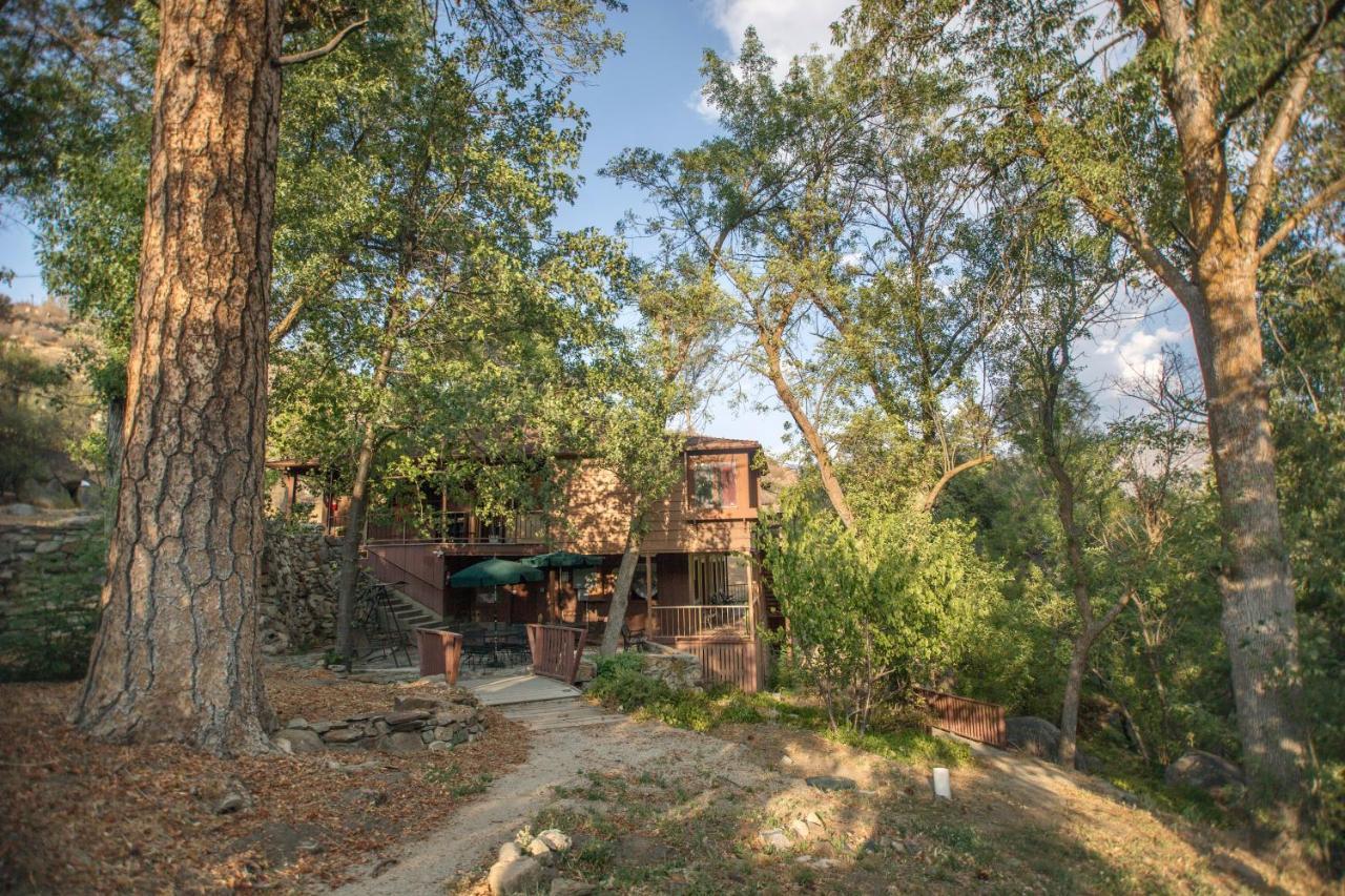 Quiet Mind Lodge, Spa & Retreat Sequoias 컨빌 외부 사진