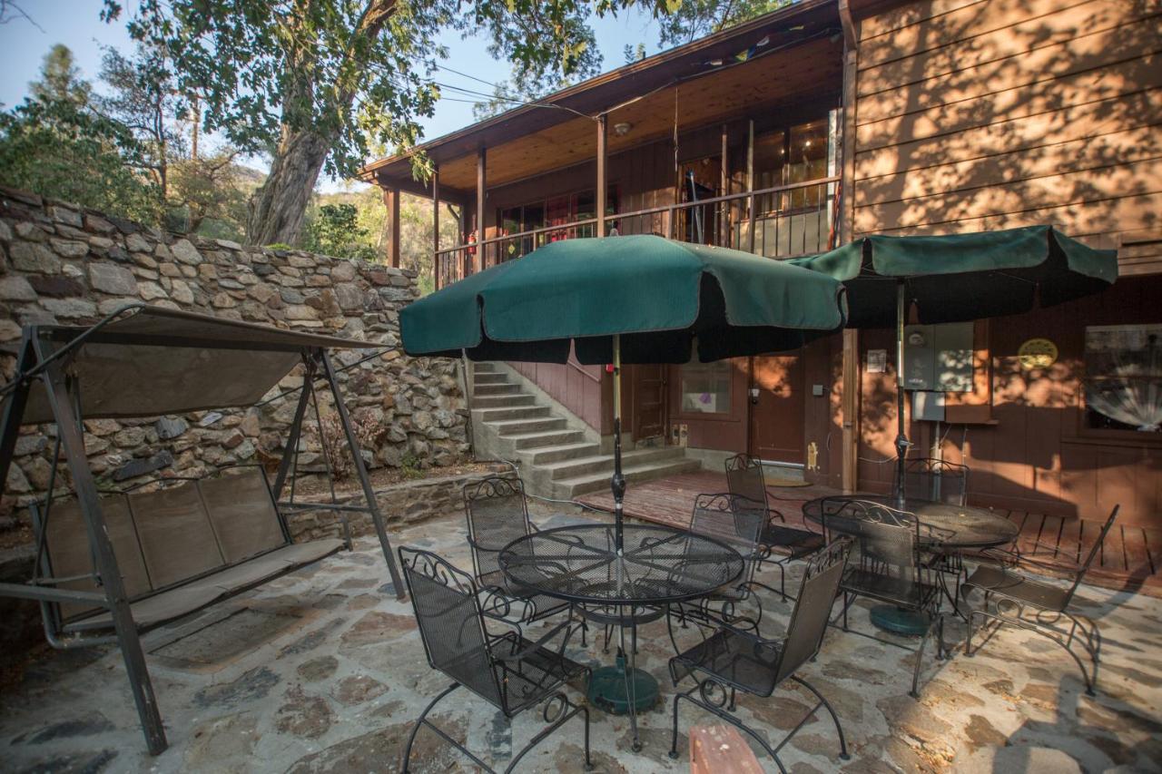 Quiet Mind Lodge, Spa & Retreat Sequoias 컨빌 외부 사진