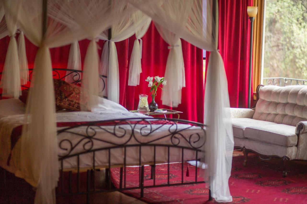 Quiet Mind Lodge, Spa & Retreat Sequoias 컨빌 외부 사진