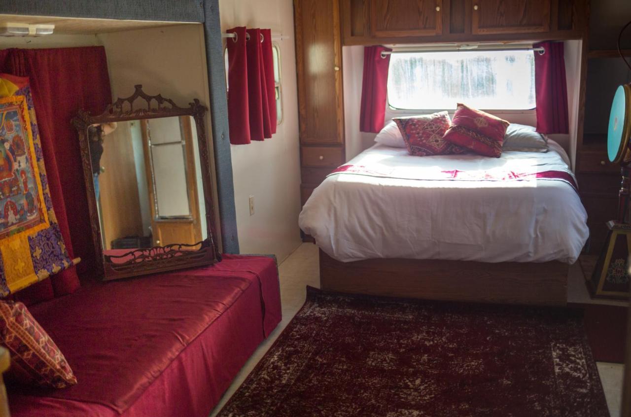 Quiet Mind Lodge, Spa & Retreat Sequoias 컨빌 외부 사진