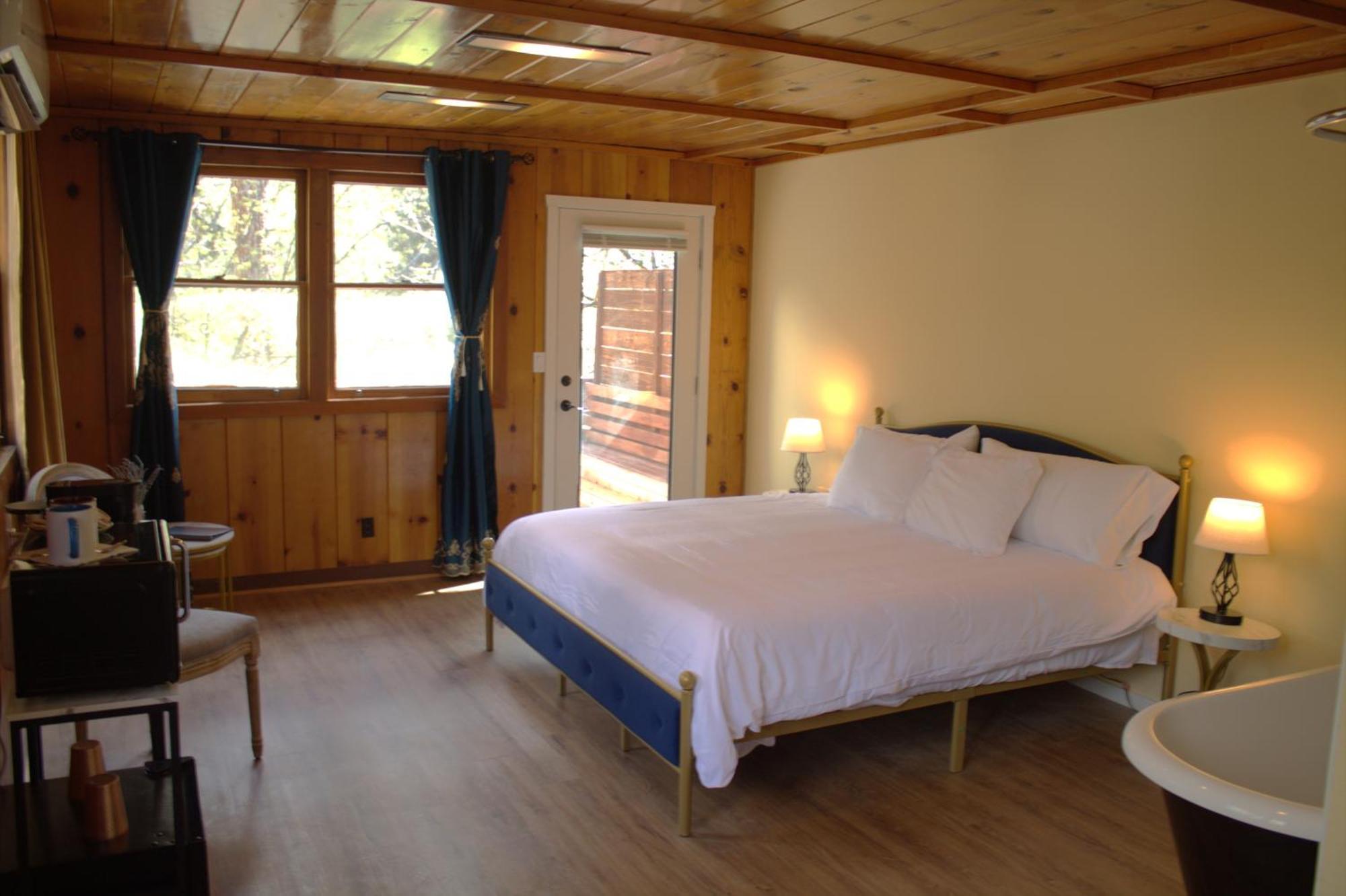 Quiet Mind Lodge, Spa & Retreat Sequoias 컨빌 외부 사진