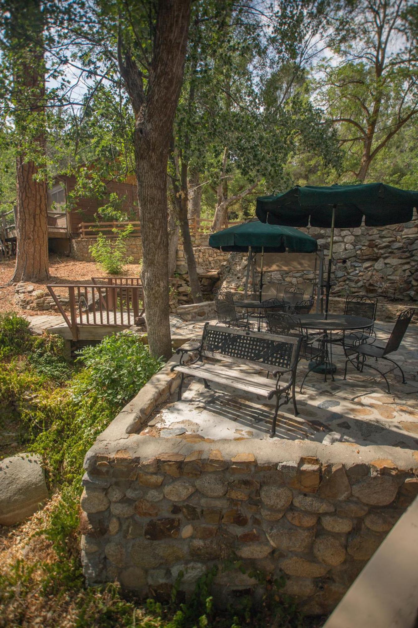 Quiet Mind Lodge, Spa & Retreat Sequoias 컨빌 외부 사진