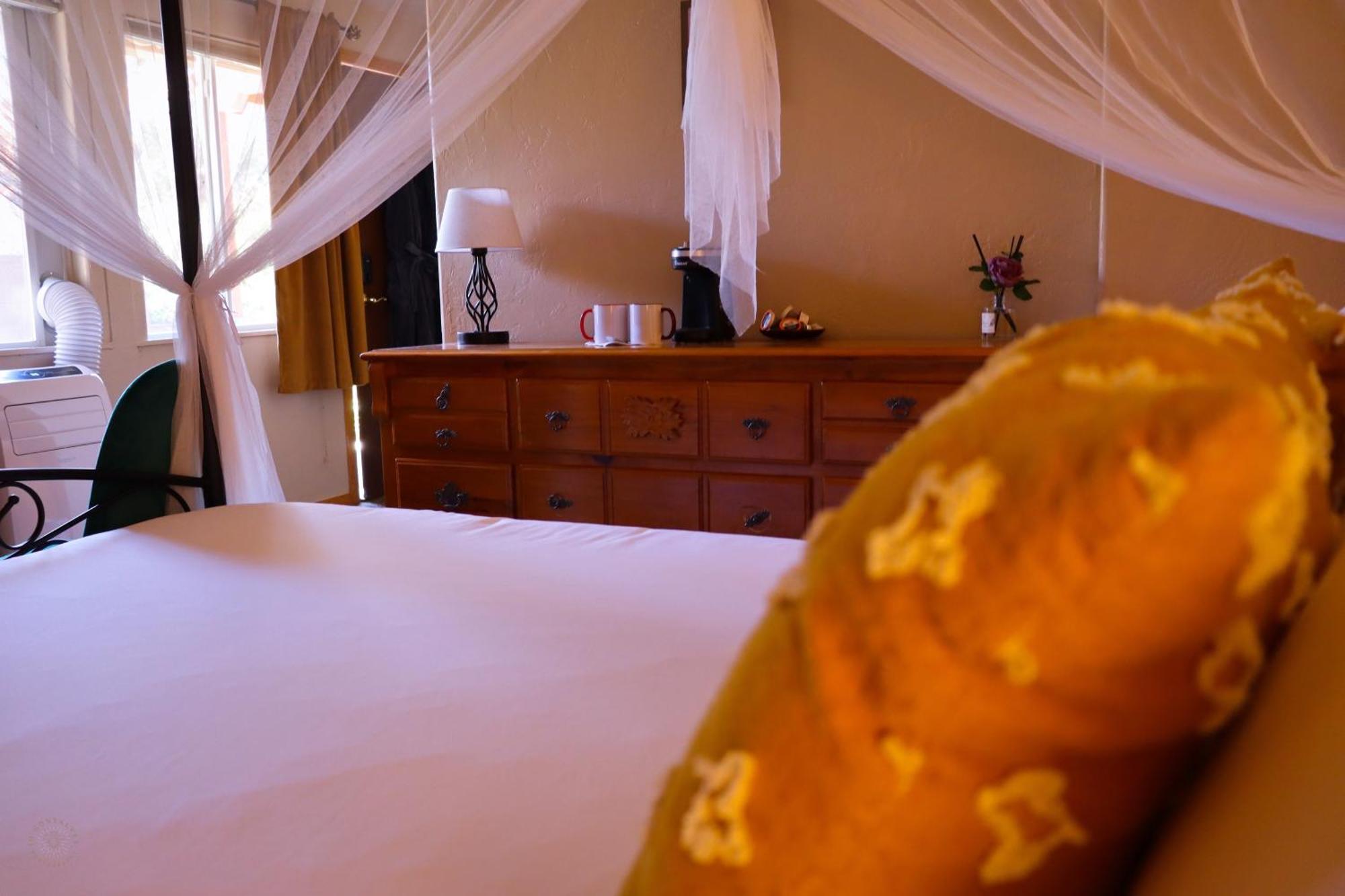 Quiet Mind Lodge, Spa & Retreat Sequoias 컨빌 외부 사진