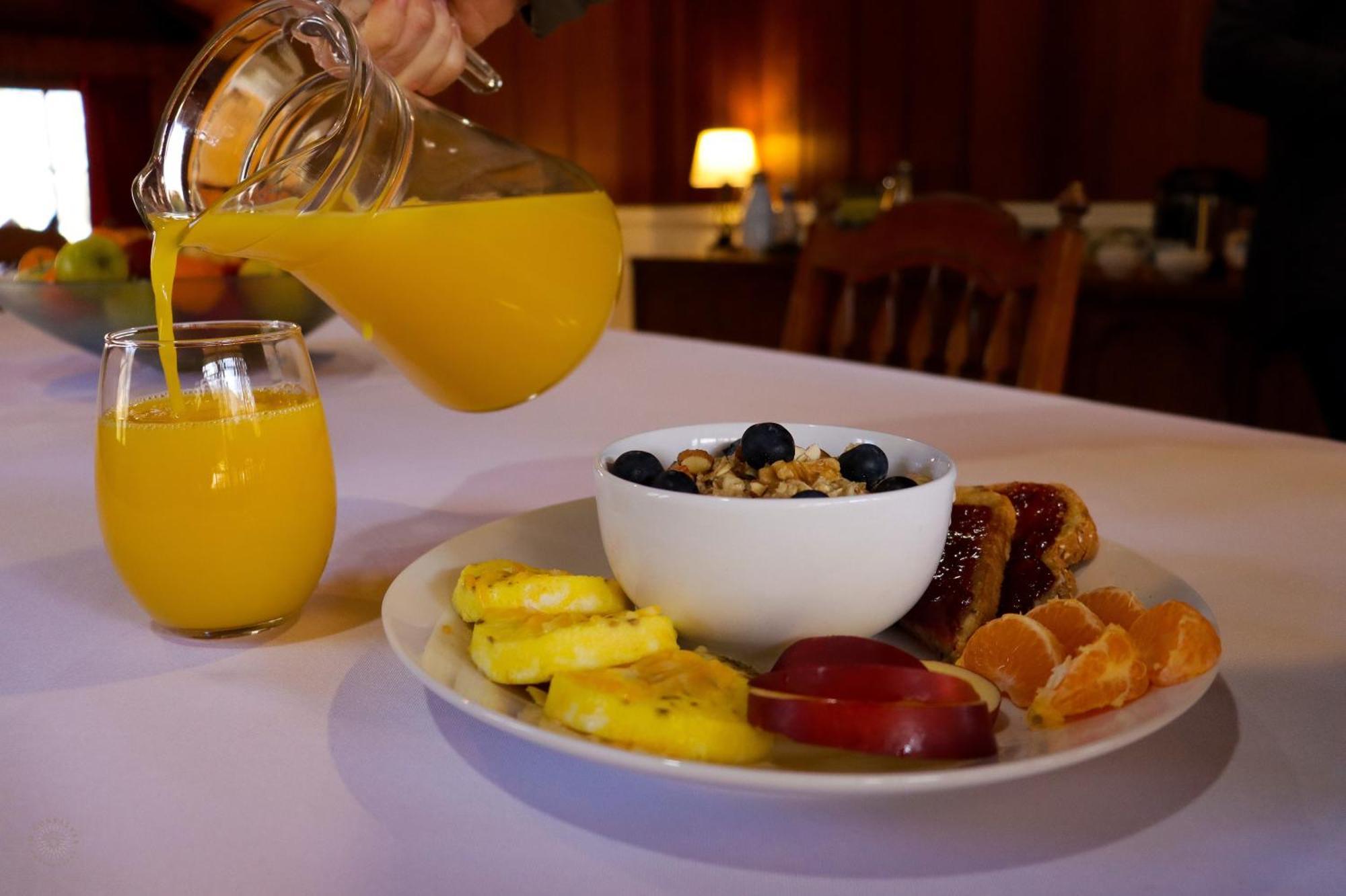 Quiet Mind Lodge, Spa & Retreat Sequoias 컨빌 외부 사진