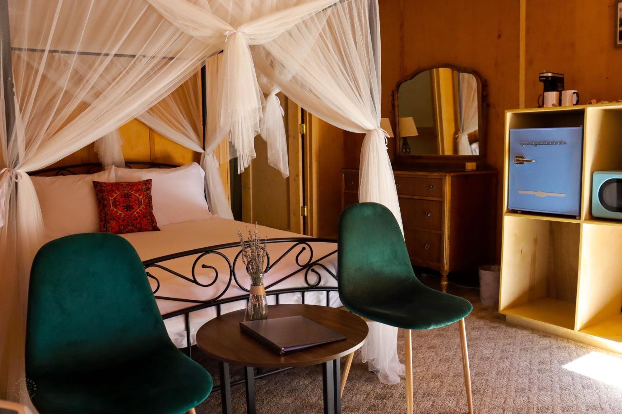 Quiet Mind Lodge, Spa & Retreat Sequoias 컨빌 외부 사진