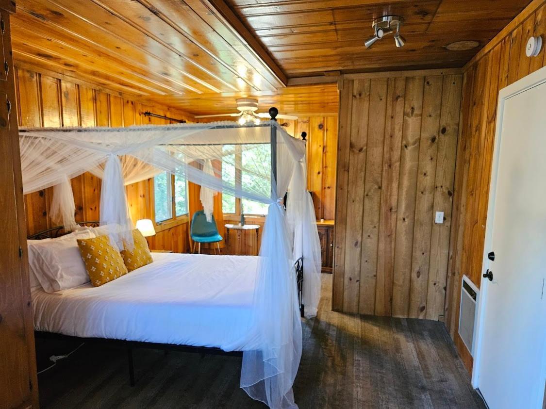 Quiet Mind Lodge, Spa & Retreat Sequoias 컨빌 외부 사진